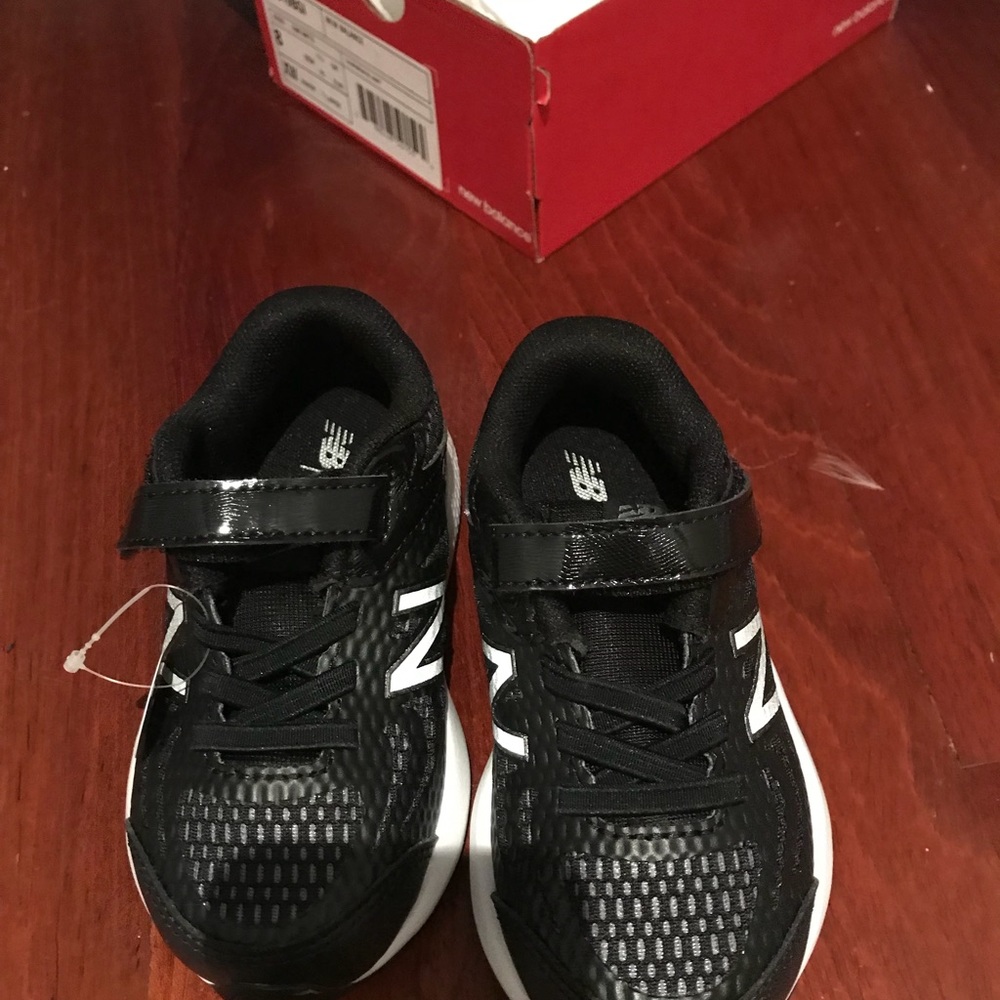 NWT New Balance Black Kid Sneakers. Extra wide.